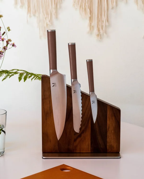 material - The Knives + Stand - Image 3